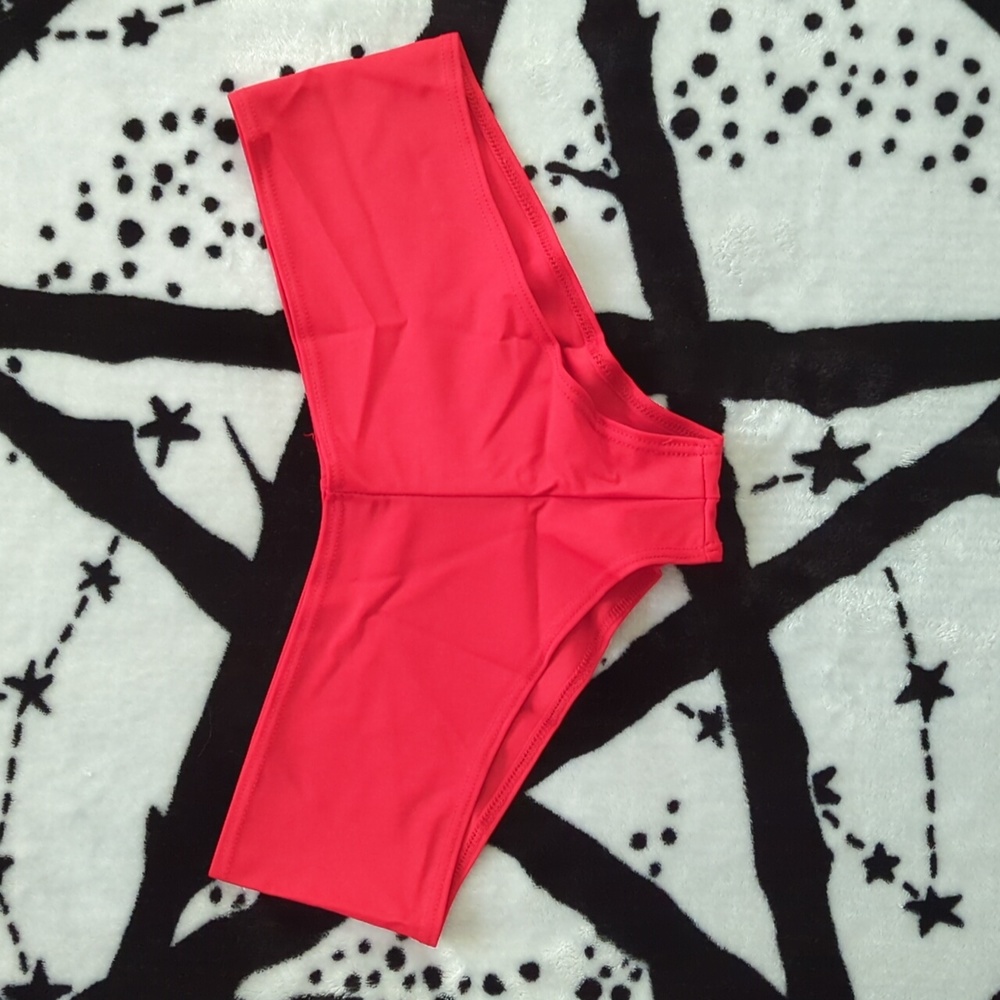 ❤️NWT J Valentine Booty Shorts❤️